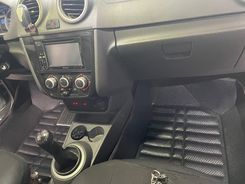 Volkswagen Saveiro 1.6 Cs 101cv Ps+aa