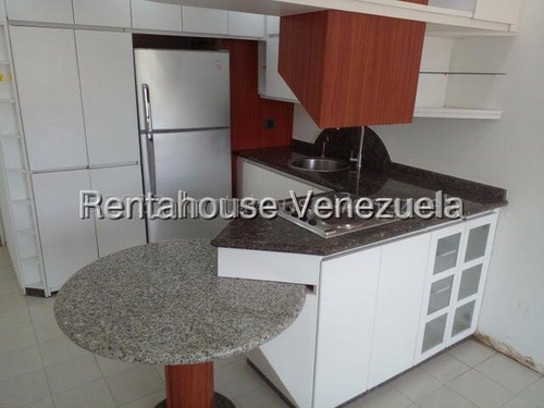 Bello Y Cómodo Apartamento En Alquiler Ubicado En La Trinidad 25-17597