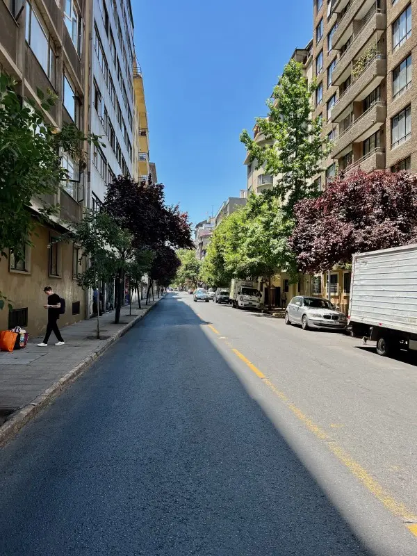 Imagen 1 de 16 de Dp 1d / Monjitas / Barrio Bellas Artes / Santiago