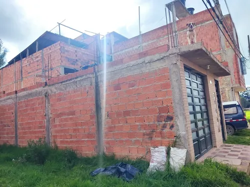 Casa Local Primer Piso Con Licencia Para Segundo Piso