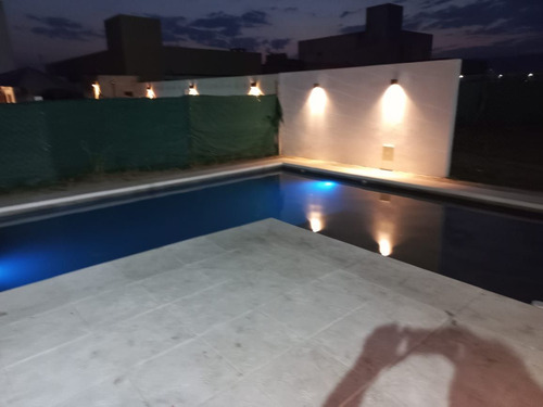 Casa En Venta En Las Quintas 2