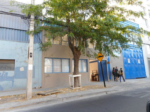 Vendo Oficina C/ Bodega, Av. Matta/ San Francisco, Trifasica