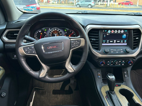 GMC Acadia 3.7 Denali At