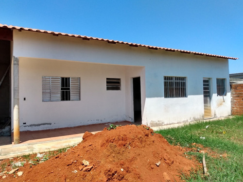 Excelente Casa De 76m² C/ Terreno De Com + De 356m². Docto. Ok Aceita Financiamento