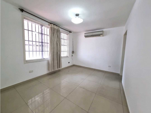 Casa En Venta Urb. El Castaño Maracay Edo. Aragua