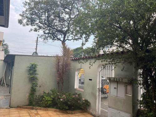 Vendo Em Excelente Localização