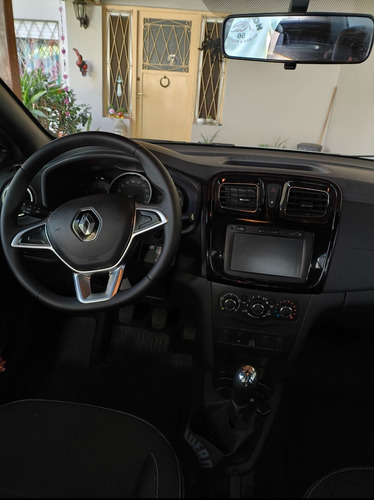 Renault Logan 1.6 Privilege Plus 105cv