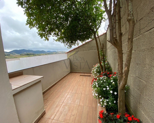 Linda Chácara A Venda, Com Casa De Alto Padrão, Para Lazer Ou Residir Em Piracaia, Vale Do Rio Cachoeira - Ch00043 - 68592605