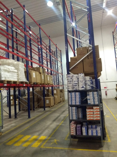 Amplia Bodega En Condominio De Bodegas A Pasos De Vespucio