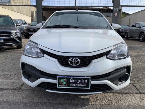 Toyota Etios 1.5 XS 16V FLEX 4P MANUAL