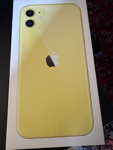Apple iPhone 11 (64 Gb) - Amarillo (Usado)