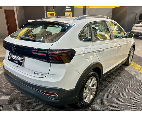 Volkswagen Nivus 1.0 200 TSI TOTAL FLEX COMFORTLINE AUTOMÁTICO