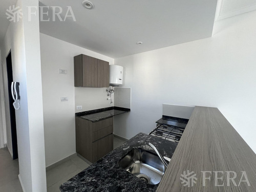 Venta De Departamento 1 Ambiente Con Balcón En Wilde