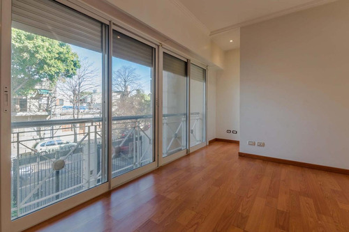 Imagen 15 de 30 de Venta De Casa De Categoría En Parque Chacabuco