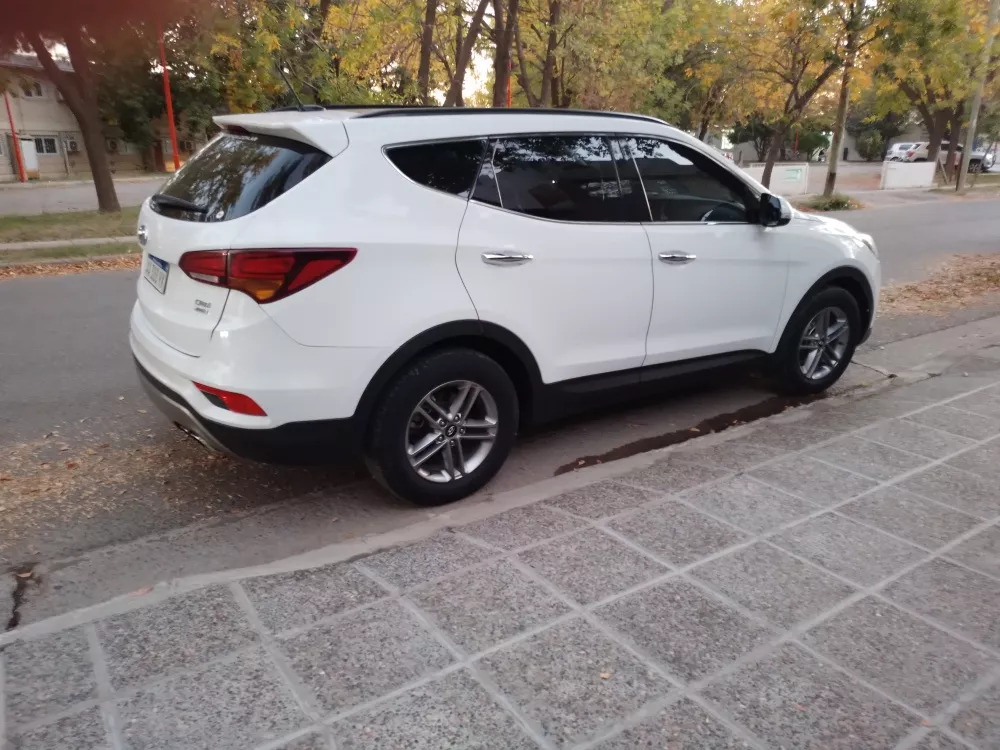 Hyundai Santa Fe 2.4 Premium 7as 6at 4wd