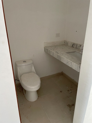 Imagen 15 de 18 de Departamento 110m2 Balcón 2 Recamaras 2 Baños Y Medio Mejor Zona De Temozón Norte Seguridad 24 Hrs Amenidades Piscina Salon Con Aire Roof Garden Mérida Ciudad Mas Segura Oportunidad De Inversion