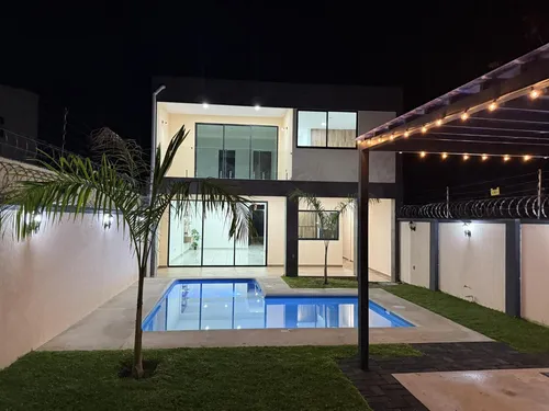 Casa En Fraccionamiento Pedregal De Las Fuentes