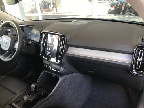 Volvo Xc40 B4 Plus Mild Hybrid