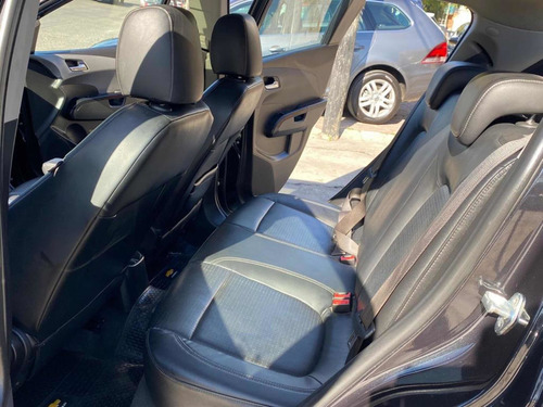 Imagen 11 de 18 de Chevrolet Sonic 1.6 Ltz