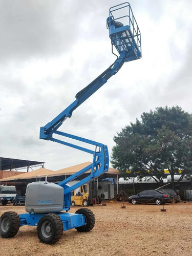 Plataforma Elevatória Genie Z-45 - 2617 - Diesel