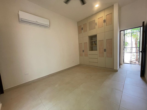 Casa De Una Planta En Venta Al Norte De Mérida