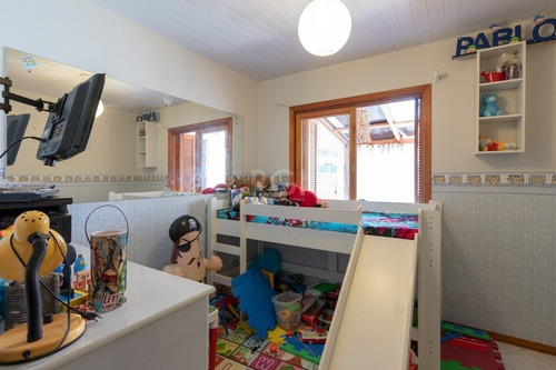 Casa Em Hípica Com 2 Dormitórios - Lu432463