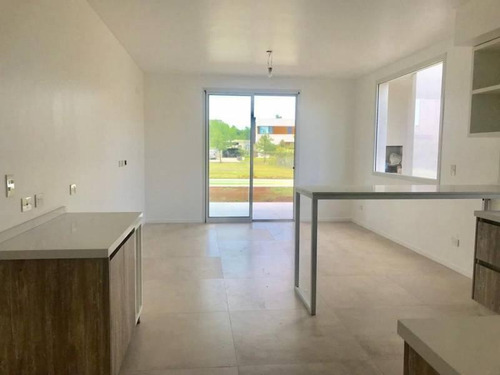 Imagen 7 de 11 de Casa En Venta En Barbarita, General Pacheco, Tigre
