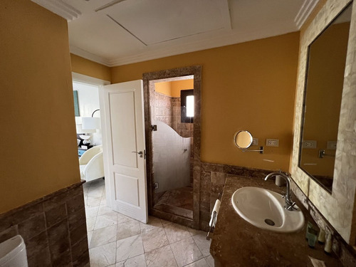 Invierte En Lujo: Apartamento En Venta En Fishing Lodge De Cap Cana