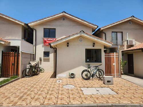 Imagen 2 de 25 de Hermosa Casa Remodelada - 143mts2. 3d + 3b. 2 Pisos. Terraza