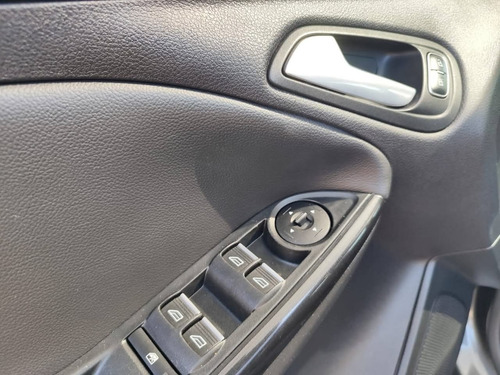 Ford Focus 2.0 Titanium Flex Powershift 5p