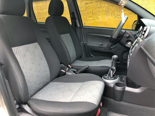 Imagem 12 de 18 de Ford Fiesta Se 1.6 2014 Completo Flex