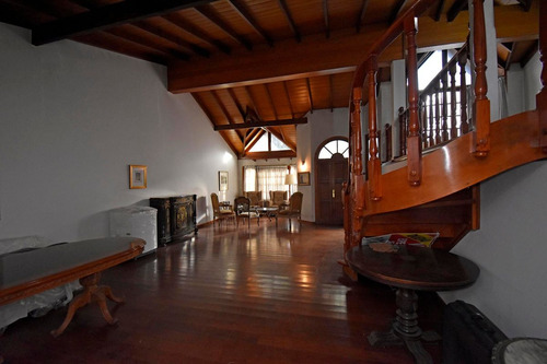 Venta Casa 6 Amb Jardin Y Pileta Parque Patricios