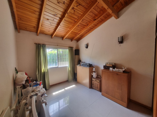 Casa En Venta La Reja, Barrio Semicerrado