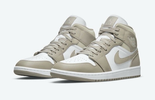 Nike Air Jordan 1 Mid Line Championes De Basket