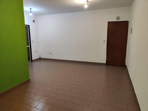 Departamento En Alquiler En Monte Grande, Esteban Echeverría, G.b.a. Zona Sur