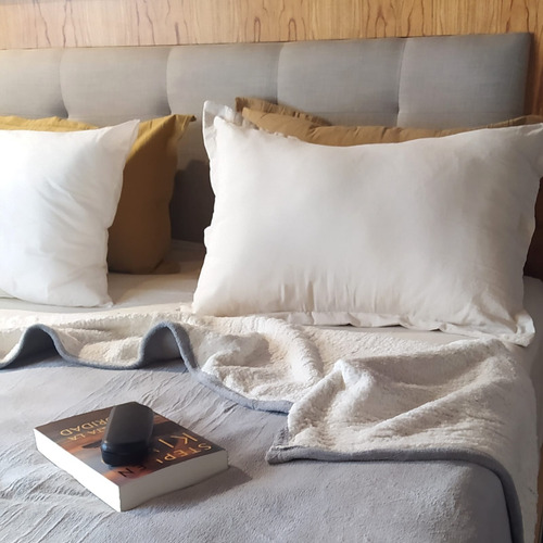 Mantas Flannel Corderito Queen 220 X 200 Cm Gris Claro Liso