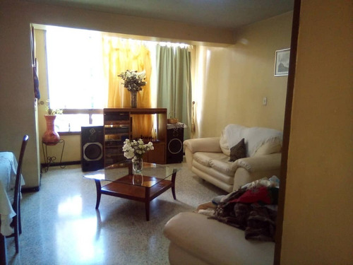 Imagen 1 de 6 de Apartamento En El Calvario  (alquiler Opción A Compra) Mayerling 0414-1054219