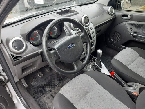 Imagem 6 de 14 de Ford Fiesta Hatch 1.6 Flex