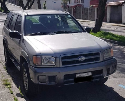 Nissan Pathfinder 2001