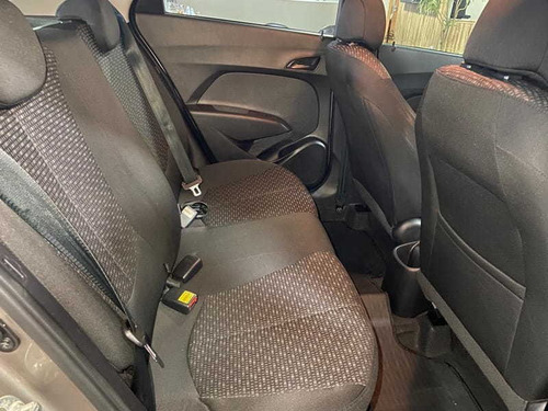 Imagem 10 de 14 de Hyundai Hb20 1.0 Comfort 2017