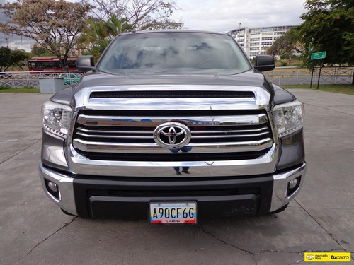 Toyota Tundra Pick-up Automático