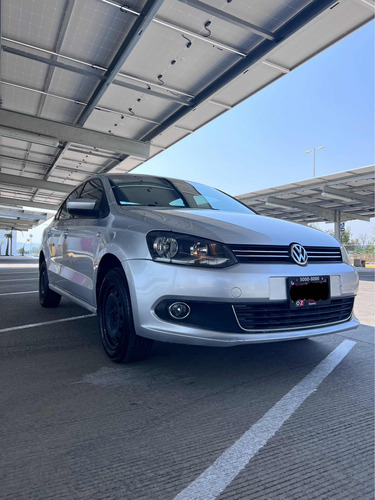 Volkswagen Vento 1.6 Highline Mt