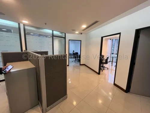 Lb24-7532 Local En Venta Chuao