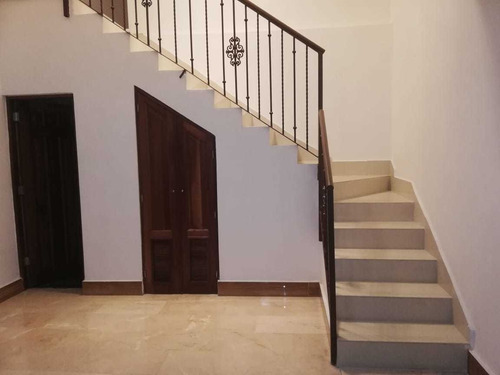 Imagen 10 de 14 de Penthouse En Urbanizacion Real, 3 Habitaciones, 3 Baños,