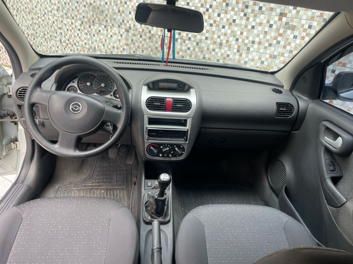 Chevrolet Corsa Sedan 1.4 Premium Econoflex 4p