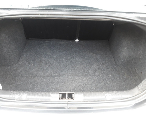 Imagem 7 de 8 de Ford Fiesta Sedan 2008 1.0 Flex 4p
