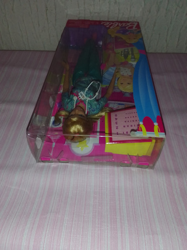 Barbie I Can Be Nurse Quiero Ser/puedo Ser Enfermera (Usado)