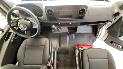 Mercedes-Benz Sprinter Cargo Van 517 X-Larga