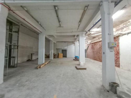 Imagen 23 de 30 de Edificio En Block De 1877 M2 Con Atención Al Público Y Depósito En Alquiler Sin Expensas