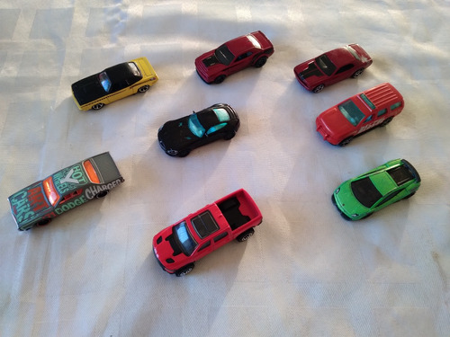 Lote B De 8 Autitos Hotwheels 